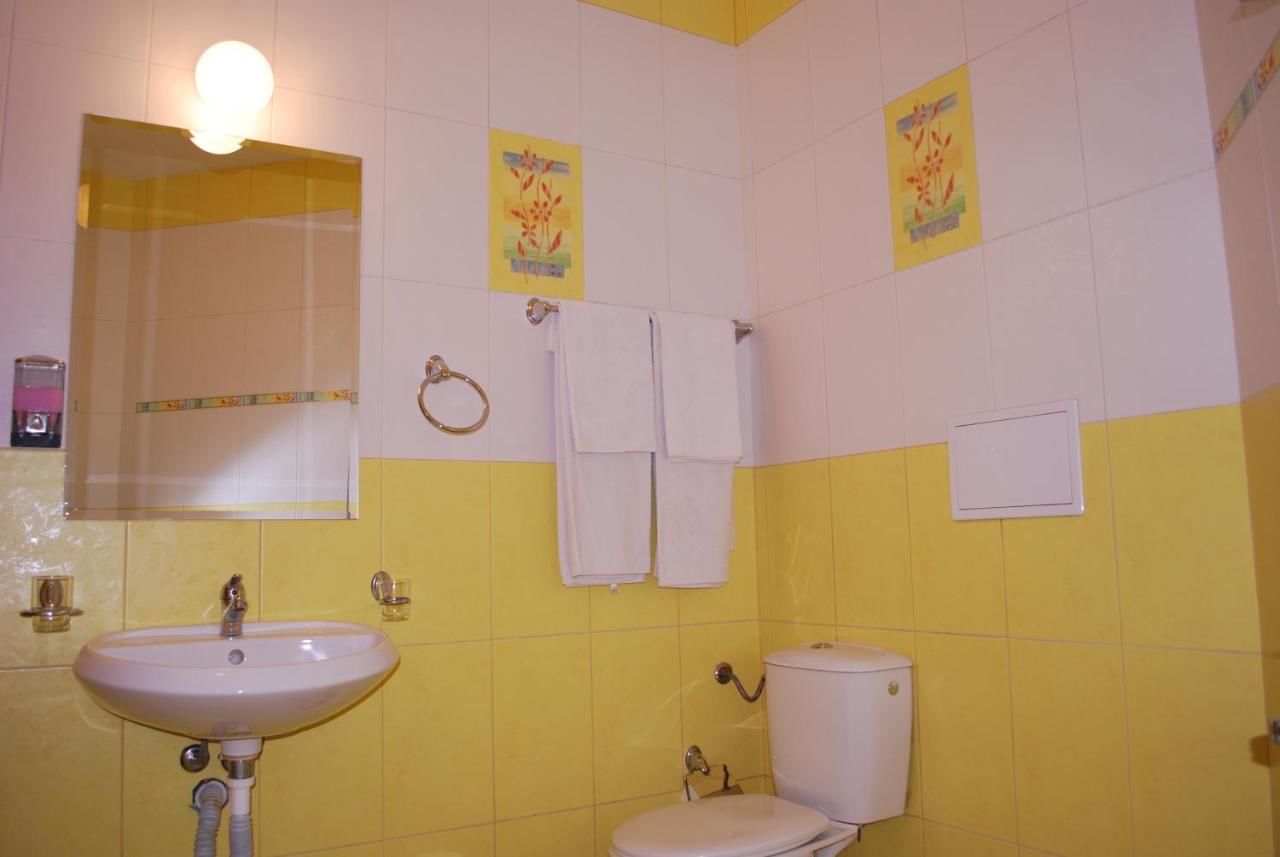 Отель Hotel Milenium София-23