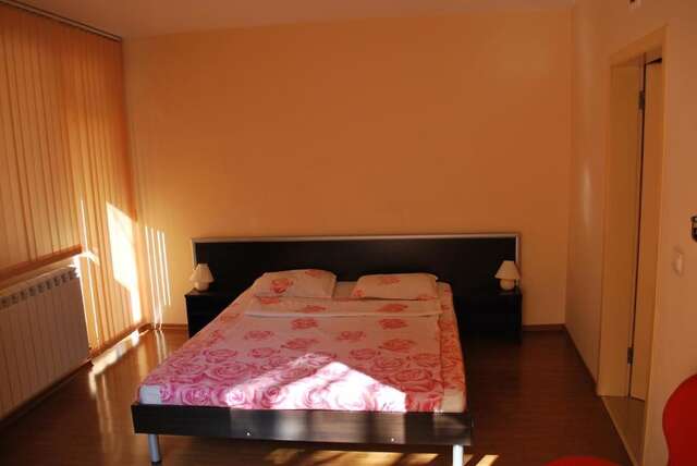 Отель Hotel Milenium София-30